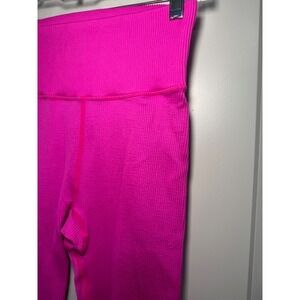 GapFit Womens High Rise Seamless Ribbed Leggings Hot Pink Size M/L Regular‎
